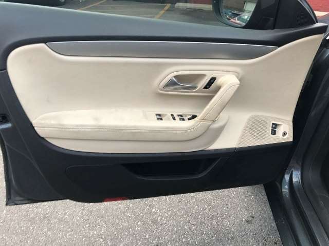 2011 Volkswagen CC Sport 4dr Sedan 6A